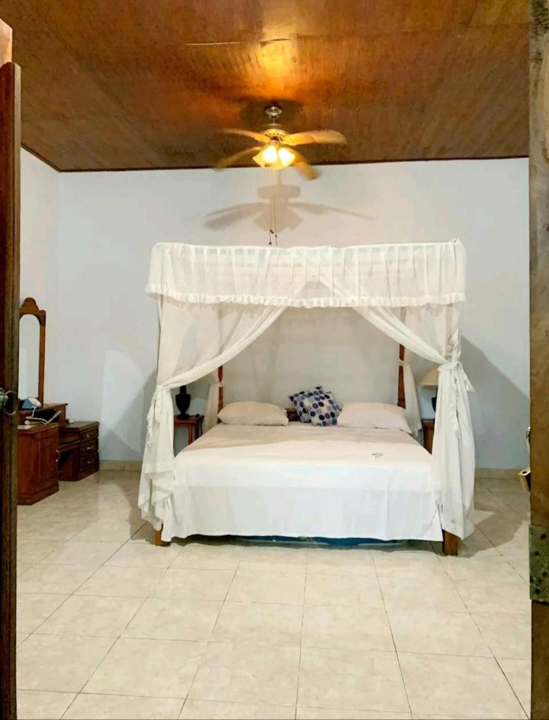 Bahari Beach Amed Zimmer foto